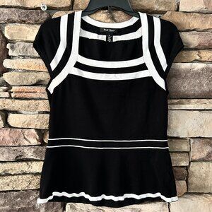 White House | Black Market Cap Sleeve Top